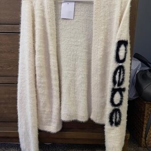 Bebe soft sweater size medium new